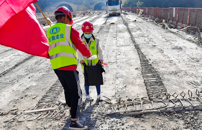 1647931972252426.jpg (小圖)“青春建投 志愿長(zhǎng)行”主題團(tuán)日活動(dòng)-圖1攝影:譚夢(mèng)林.jpg